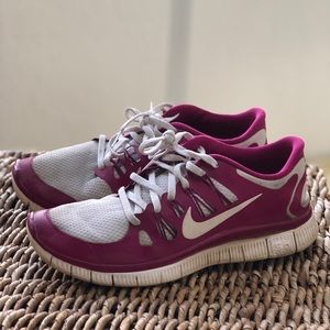 Women’s Nike Free Run, Size 10